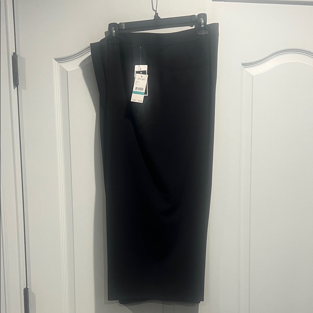 Nine West Black Capris